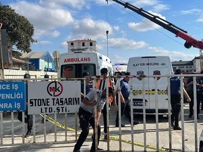 İstanbul Metro çalışmasında korkunç kaza: Vinç devrildi ortalık savaş alanına döndü! Ölü ve yaralılar var