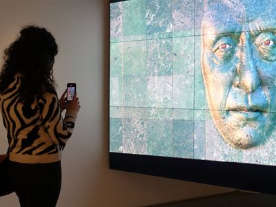 İstanbul Modern'de dijital kültürü yansıtan "Zamansız Meraklar" sergisi!