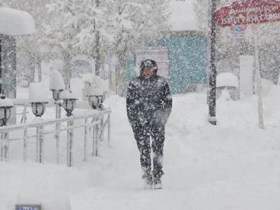 İstanbul özel sektör çalışanları 10 Mart Perşembe idari izinli sayılacak mı, tatil mi? İstanbul'da market çalışanları ve işçiler izinli mi?