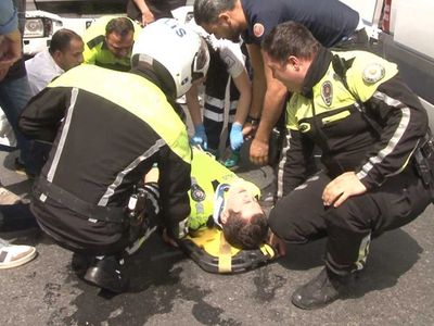 İstanbul Şişli'de akılalmaz olay! Dur uyarısını umursamayan şoför polise çarpıp kaçtı: O anlar kameralara yansıdı