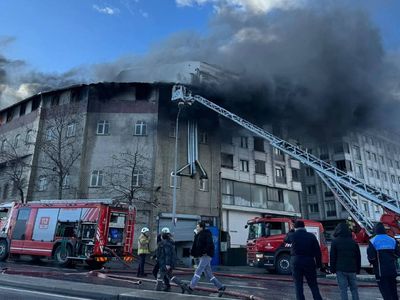 İstanbul Sultangazi’de fabrika yangını: Çok sayıda ekip müdahale ediyor