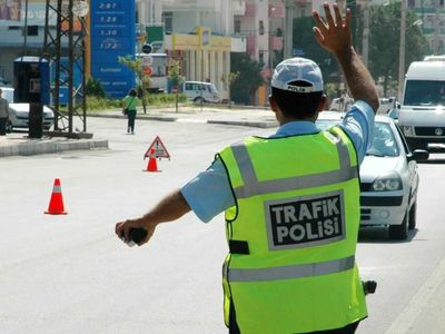İstanbul Valiliği tek tek açıkladı: Cumhuriyet Bayramı sebebiyle bazı yollar trafiğe kapatılacak
