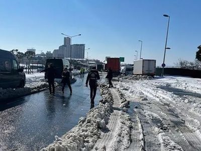 İstanbul Valiliği’nden İstanbullulara Çağrı: ‘Araçların Acilen Çekilmesi Gerekmektedir’