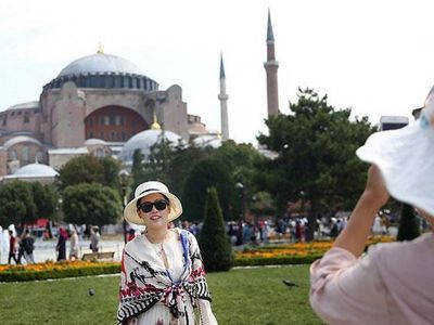 İstanbul Valisi duyurdu: İstanbul'a gelen turist sayısı yüzde 264 arttı