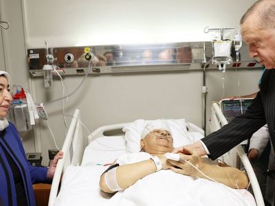 İstanbul’a getirilip ameliyata alınmıştı: Bakan Koca, Binali Yıldırım’ın sağlık durumu hakkında açıklama yaptı