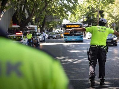 İstanbul’da 15 Mayıs günü trafiğe çıkacaklar dikkat! Valilikten son dakika açıklaması