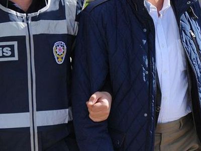 İstanbul'da 2. El Araç Dolandırıcılarına Düzenlenen Operasyonda 18 Kişi Gözaltına Alındı