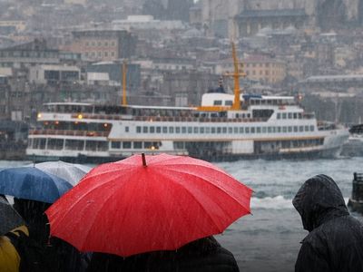 İstanbul’da Bayram Boyunca Soğuk ve Yağışlı Hava Etkili Olacak