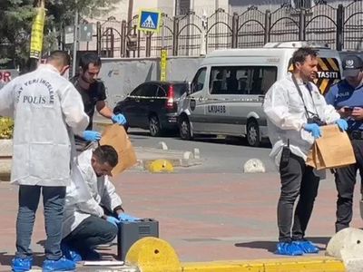 İstanbul'da Bir Paketin İçinden El Yapımı Bomba Çıktı!