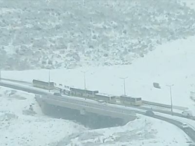 İstanbul'da İETT Otobüsleri Yolda Kaldı!
