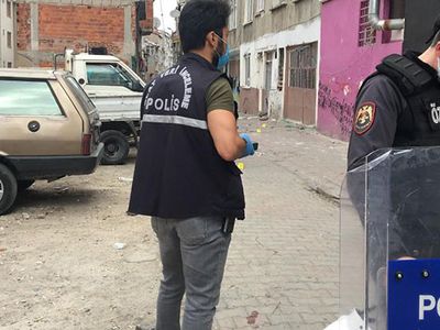 İstanbul’da Komşuların Silahlı Kavgasında 3 Kişi Yaralandı