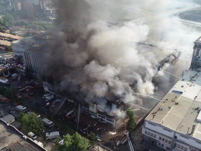 İstanbul’da korkutan yangın: Çok sayıda ekip bölgeye geldi