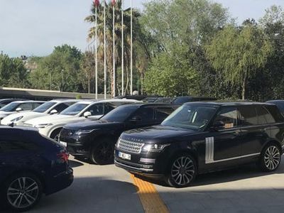 İstanbul’da Lüks Otomobil Kaçakçılığı Operasyonu: 24 Araç Ele Geçirildi