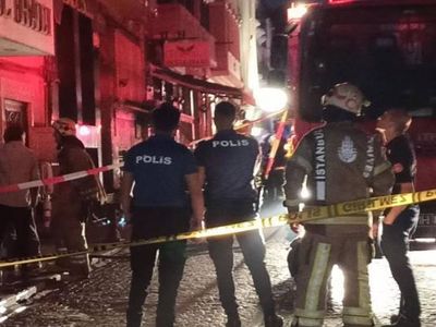 İstanbul’da otelde korkutan yangın: Turistler büyük panik yaşadı