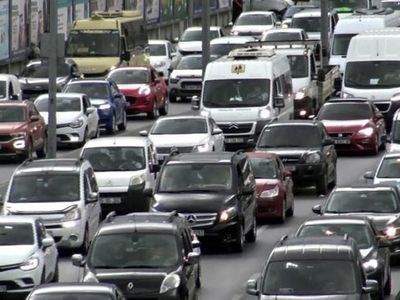 İstanbul'da Trafik Yoğunluğu Yaşandı