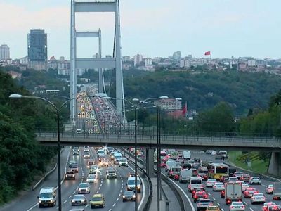 İstanbul’da ulaşıma Filistin ayarı: Çok sayıda yol trafiğe kapatıldı