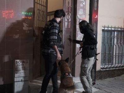 İstanbul'da Uyuşturucu Operasyonu: Çok Sayıda Kişi Gözaltın Alındı!