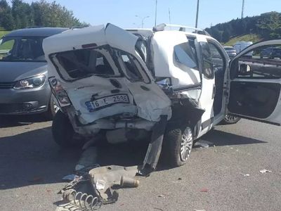 İstanbul’da zincirleme kaza: Yaralılar var