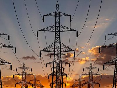 İstanbullular fenerleri hazırlayın: 20 ilçede elektrikler kesilecek