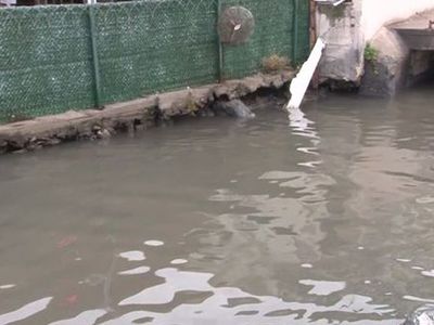 İstanbul'un Göbeğinde Atık Su Problemi: Vatandaş Şikayetçi!