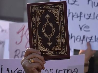 İsveç’teki hain gösterilere dünya ülkelerinden tepkiler sürüyor