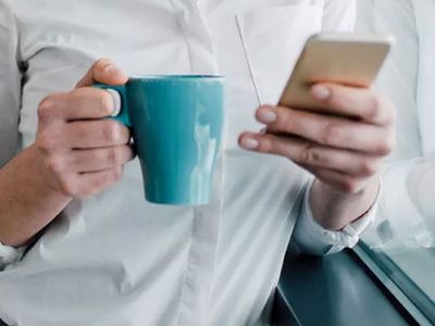 İşyerindeki WhatsApp yazışmalarına dikkat! İş sözleşmenizin fesih edilmesine neden olabilir