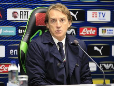İtalya Teknik Direktörü Roberto Mancini, Türkiye maçında Cengiz Ünder'in performansından çok etkilendiğini söyledi