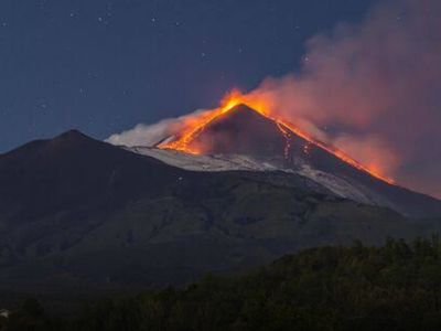 İtalya'da Etna Yanardağı hareketlendi: Sarı alarm seviyesine geçildi