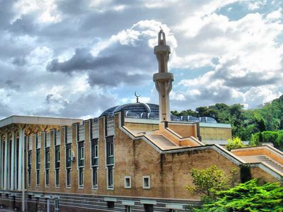 İtalya’da skandal cami hamlesi: İbadethanelere kısıtlama getirilecek