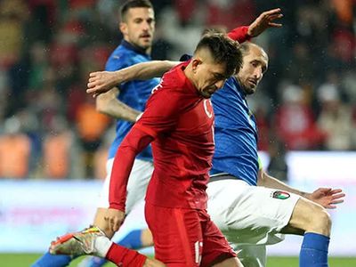 İtalyan basını, Türkiye A Milli Takım'ı ile oynadıkları maçı manşetlere taşıdı!