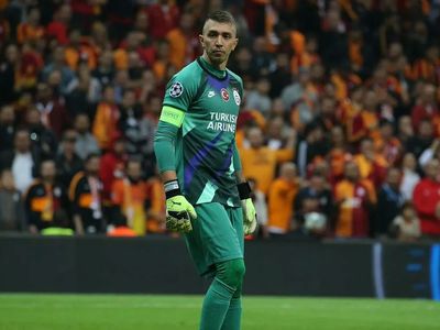 İtalyan gazeteciden şok Muslera iddiası: Sezon sonunda ayrılıyor! Yerine gelecek isim belli oldu