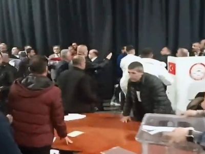 İYİ Parti kavgasında dikkat çeken iddia: Vazgeçin yoksa kan çıkacak