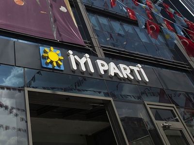 İYİ Parti parçalanıyor: Kritik bir istifa daha