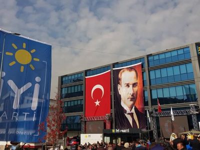 İYİ Parti’de istifa depremi büyüyor: Bir isim daha ayrıldı