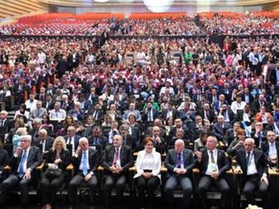 İYİ Parti'de seçim ikinci tura kaldı: Tolga Akalın adaylıktan çekildi!