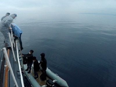 İzmir Açıklarında 8 Düzensiz Göçmen Kurtarıldı