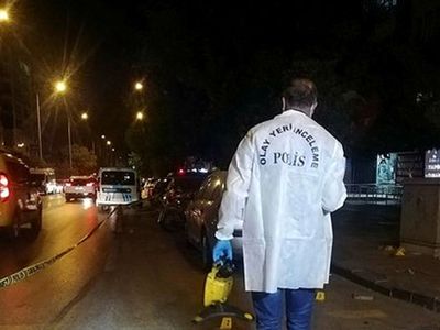 İzmir'de Alacak Kavgası Kanlı Bitti: 2 Yaralı 1 Ölü
