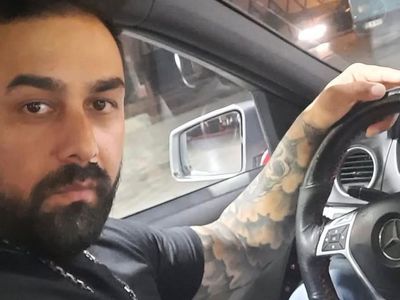 İzmir'de husumet yüzünden çıkan kavgada bir kişi hayatını kaybetti