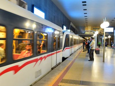 İzmir’de işçiler greve gitti: Seferler durdu