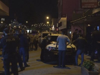 İzmir'de Tedbirlere Uymayan Eğlence Mekanına Ceza Kesildi