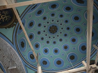 İzmir'deki 400 Senelik Hatuniye Camii Yenilenerek Tekrar İbadete Açılacak