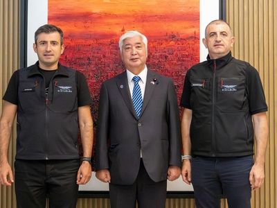 Japonya Savunma Bakanı Nakatani, Baykar'ı Ziyaret Etti