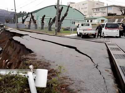 Japonya’da deprem felaketi: Can kaybı sayısı 126’ya çıktı