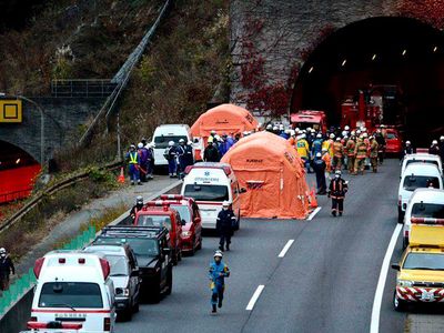 Japonya'da Facia! Raylı Tren İnşası Sırasında Tünel Çöktü