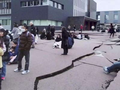 Japonya'yı sarsan depremde hayatını kaybedenlerin sayısı 238'e yükseldi: Bölge valisi özür diledi!