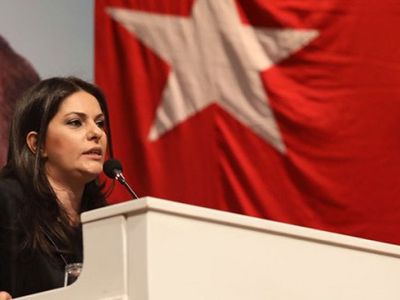 Jülide Sarıeroğlu Kimdir?