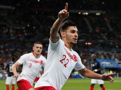 Kaan Ayhan Beşiktaş İle Anlaşma Sağladı!