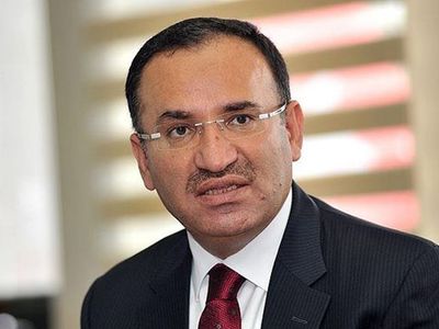 Kabinede Görev Değişimi: Yeni Adalet Bakanı Bekir Bozdağ Oldu!