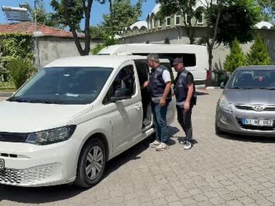 Kaçak 1 milyon 350 bin makaron ile ilgili 2 kişi adliyeye sevk edildi