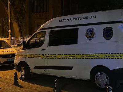 Kadıköy'de korkunç cinayet! Diş hekimi muayenehanesinde ölü bulunmuştu, son yolculuğuna uğurlandı